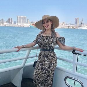 Meet your Posher, Nhaie